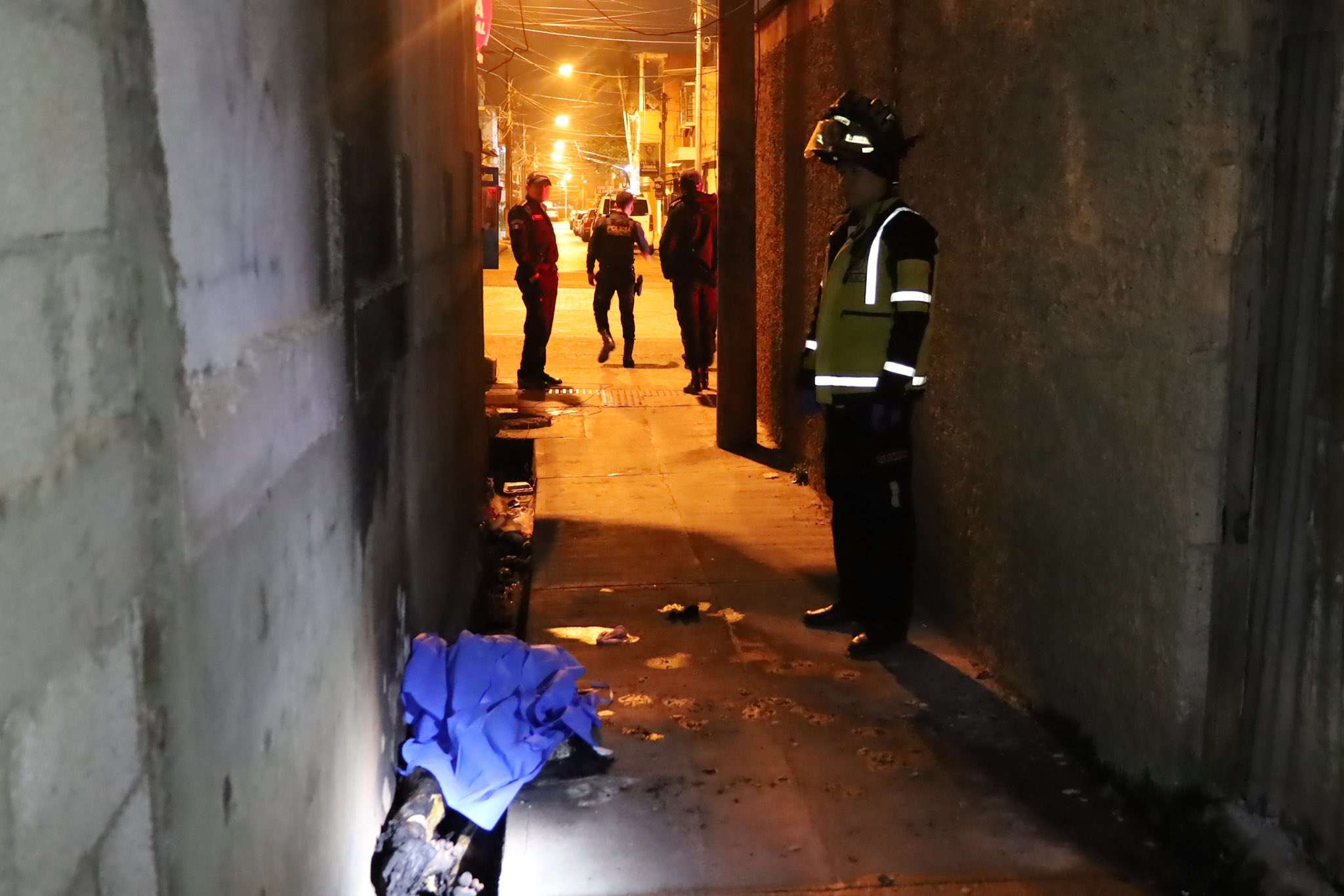 Cuerpo de una persona envuelta en llamas es encontrado en zona 18