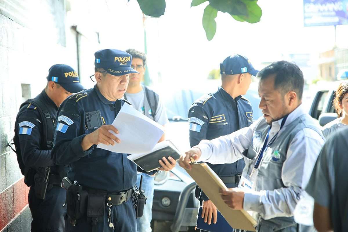 ¿Accidente o acto cruel? Investigan el atropello intencional de un perro en Antigua Guatemala