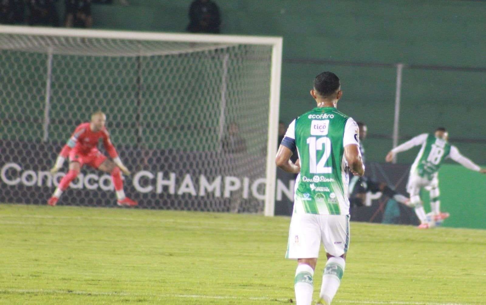 Antigua GFC pierde en casa en la ida contra el Seattle Sounders