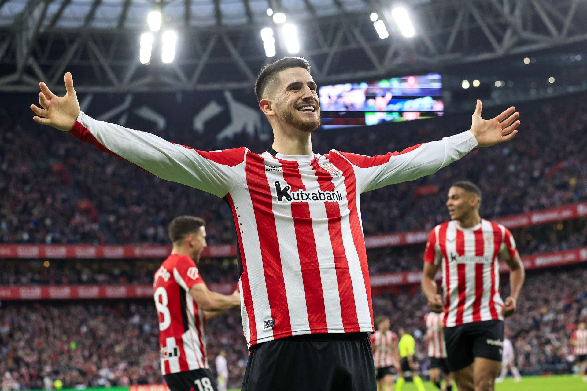 Un ‘hat trick’ de Sancet afianza el Athletic en la cuarta plaza