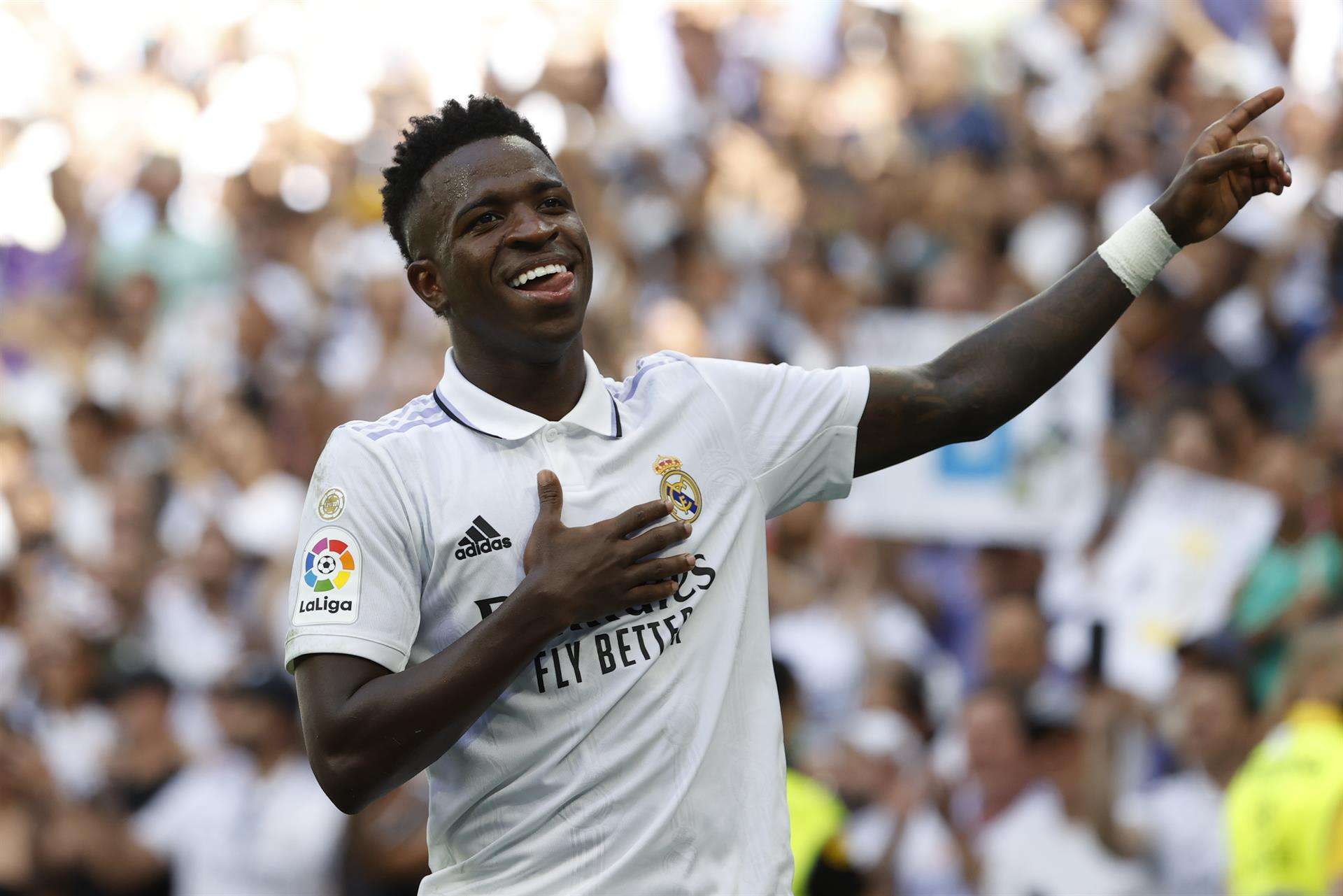 Vinicius Jr. en el centro del mercado: Arabia presiona, el Real Madrid espera