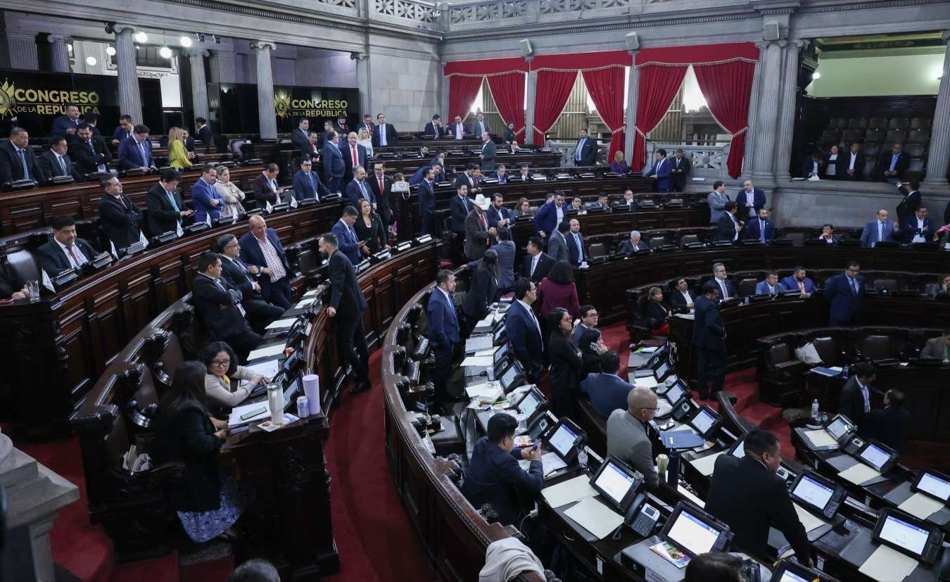 Q61,300: este es el detalle del sueldo de los diputados tras el aumento