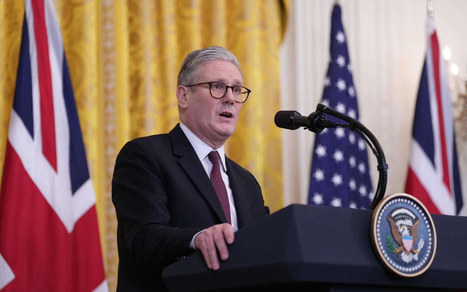 Primer ministro británico expresa su apoyo a Zelenski luego del incidente con Trump