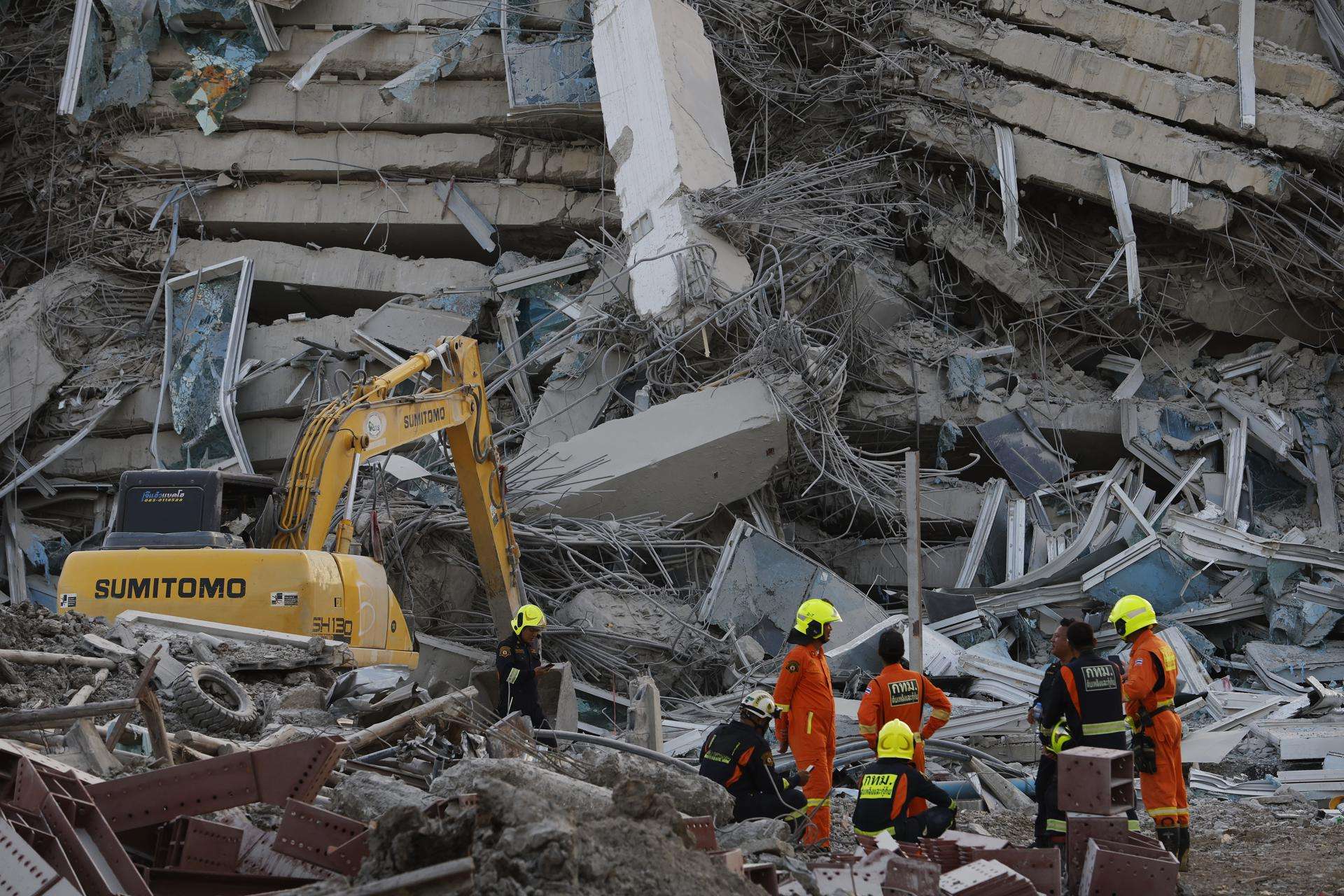 Terremoto de 7,7 causa graves daños en Birmania