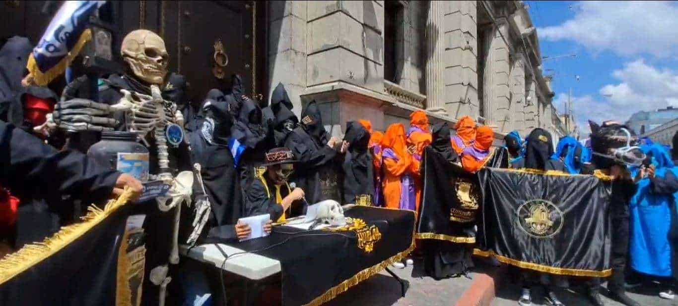 Huelga de Dolores 2025 ¿El aumento salarial de los diputados es la gota que colma el vaso?