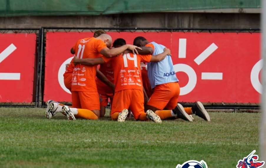 Maziero guía la remontada de Achuapa sobre Municipal