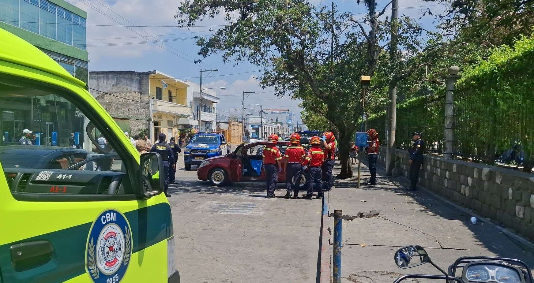 EN FOTOS | Ataque armado deja una persona fallecida dentro de su vehículo