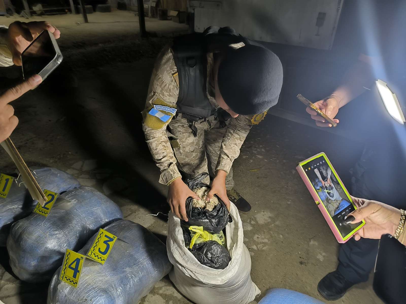 ¿Tráfico ilegal? Incautan 800 libras de resina de Copal sin documentación en Petén