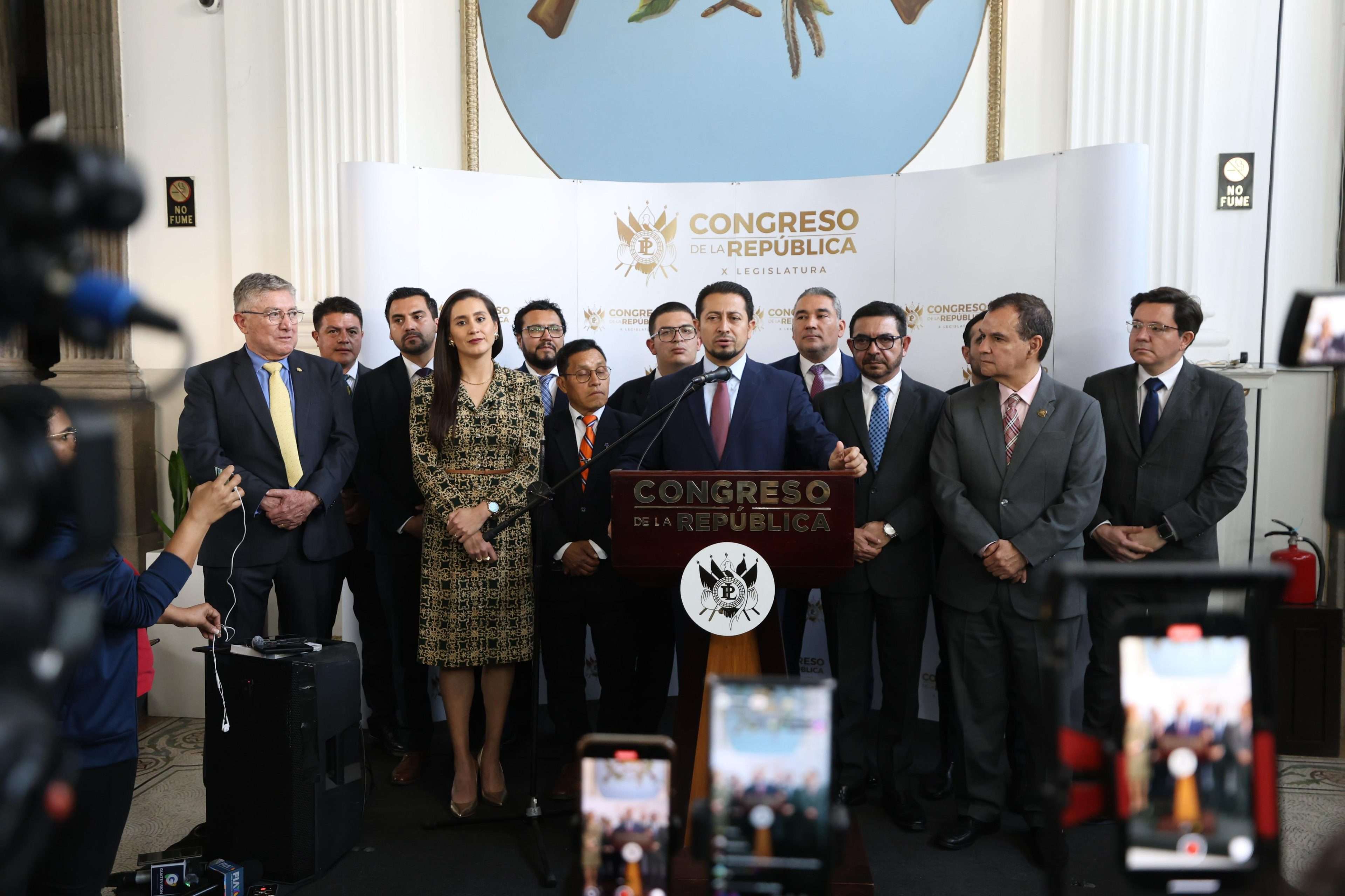 ¿Fin del aumento salarial? Junta Directiva prepara moción para derogar el incremento de salario a diputados