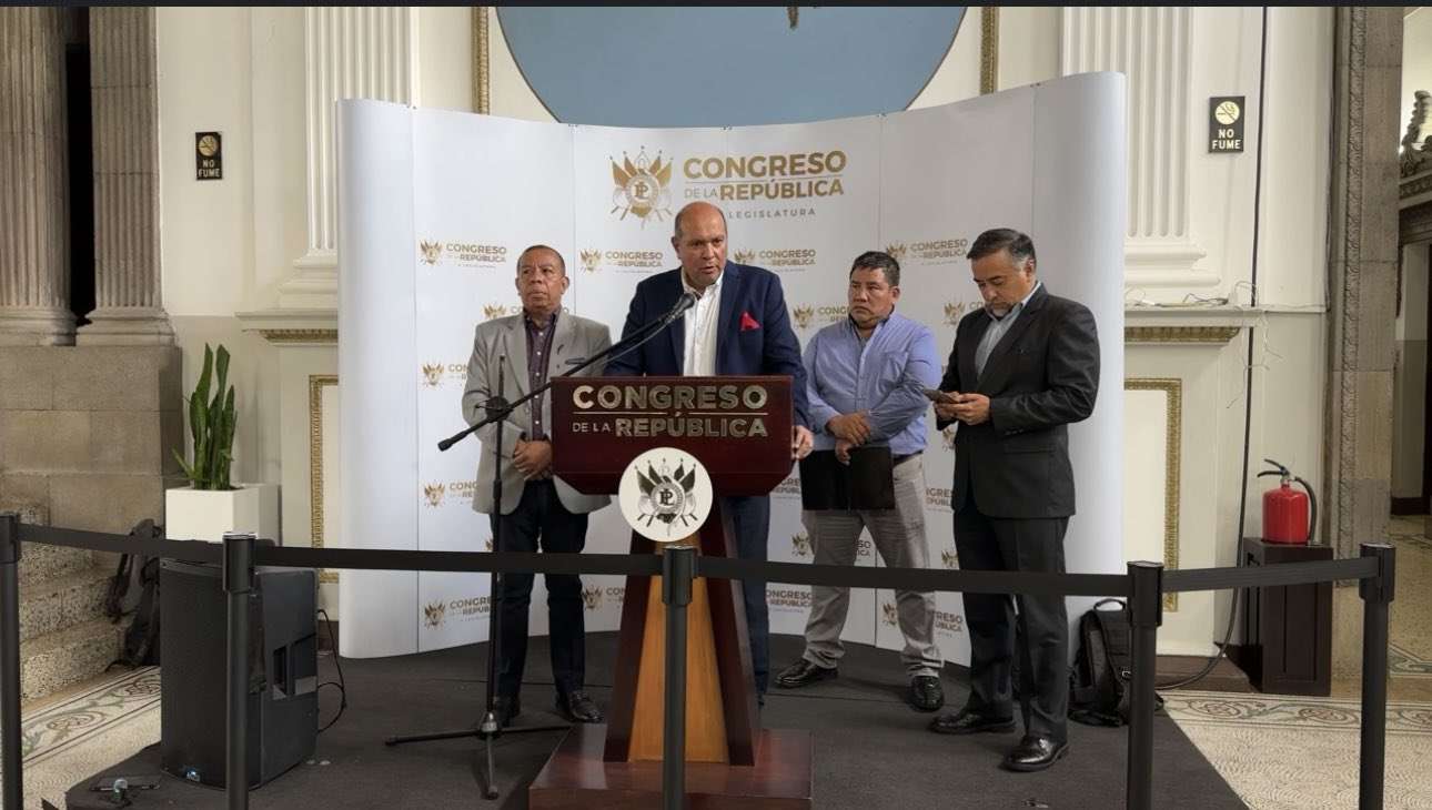 Diputados piden a la CGC investigar posible ilegalidad en aumento salarial