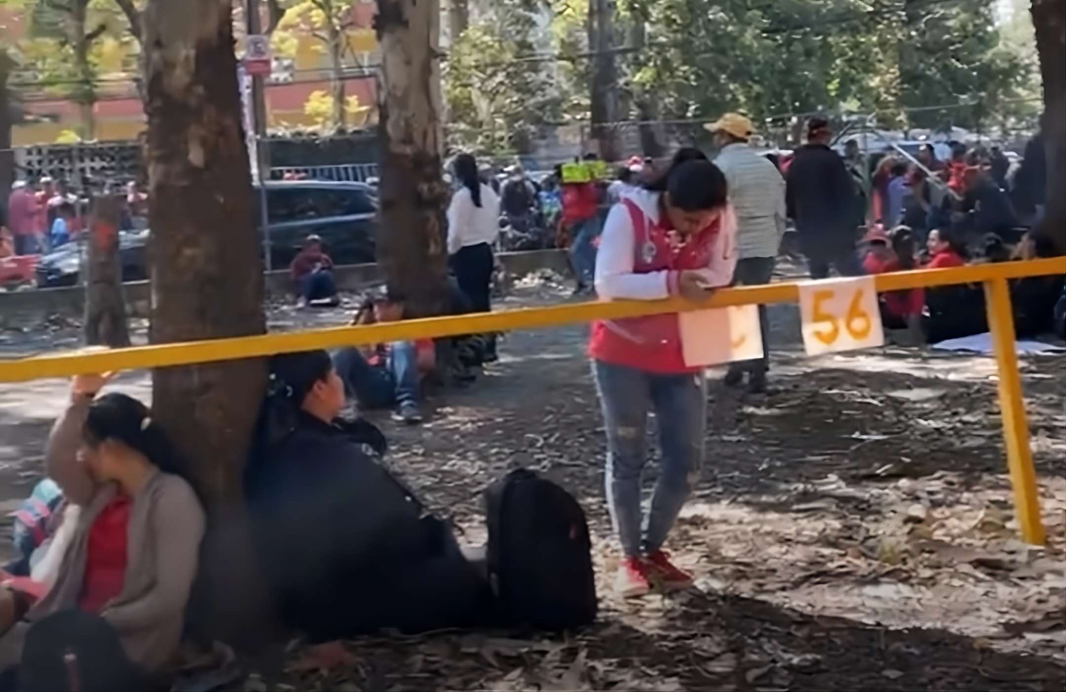 Salubristas se manifiestan en el Ministerio de Salud exigiendo mejoras laborales