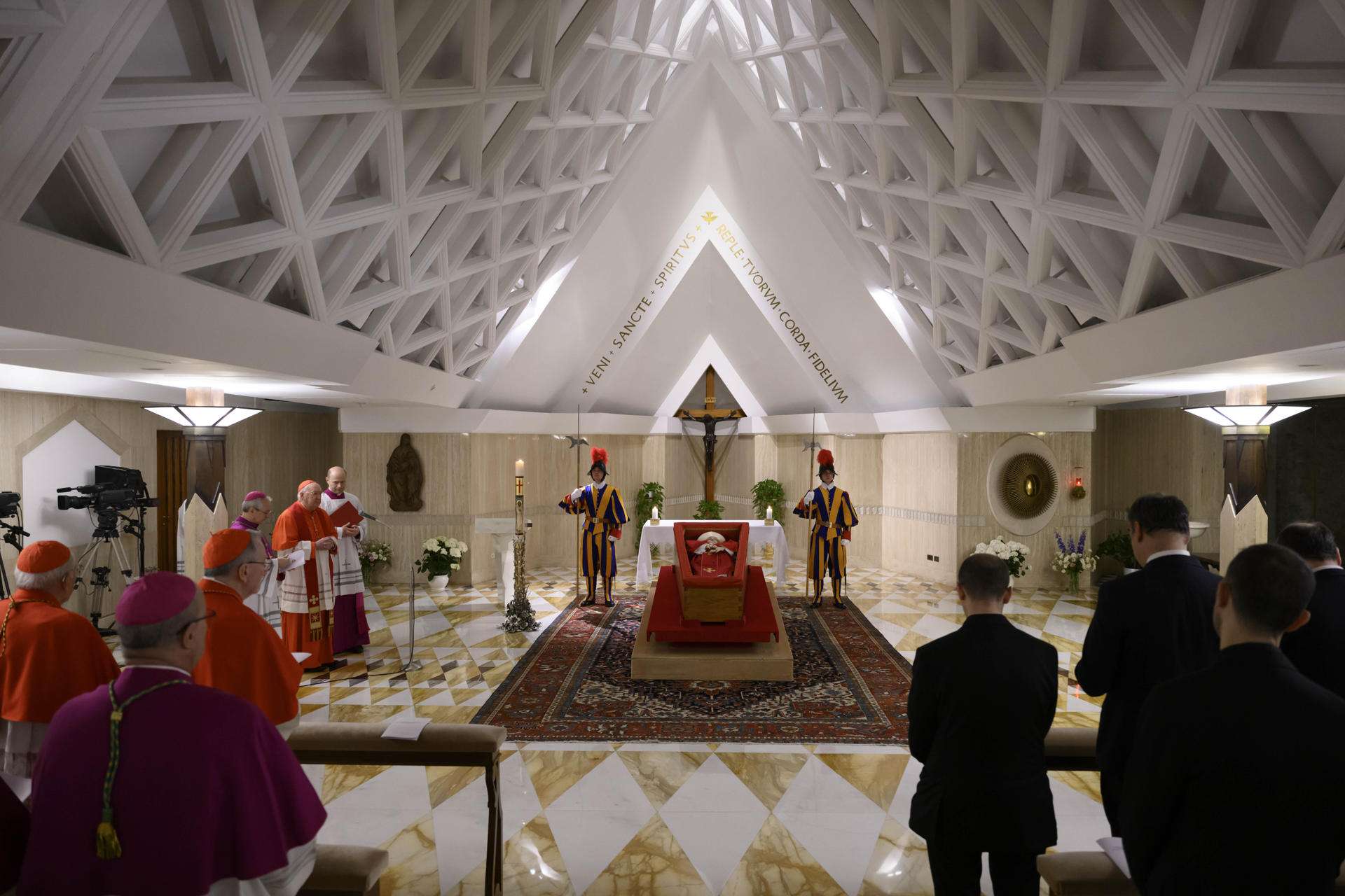 Del traslado del féretro al funeral, tres días para despedirse del papa Francisco