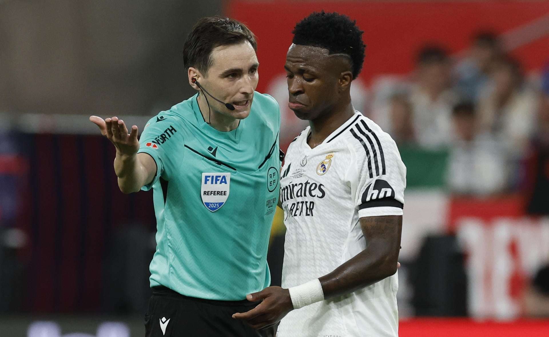 El VAR no entró hasta el final del tiempo reglamentario del Madrid vs Barcelona