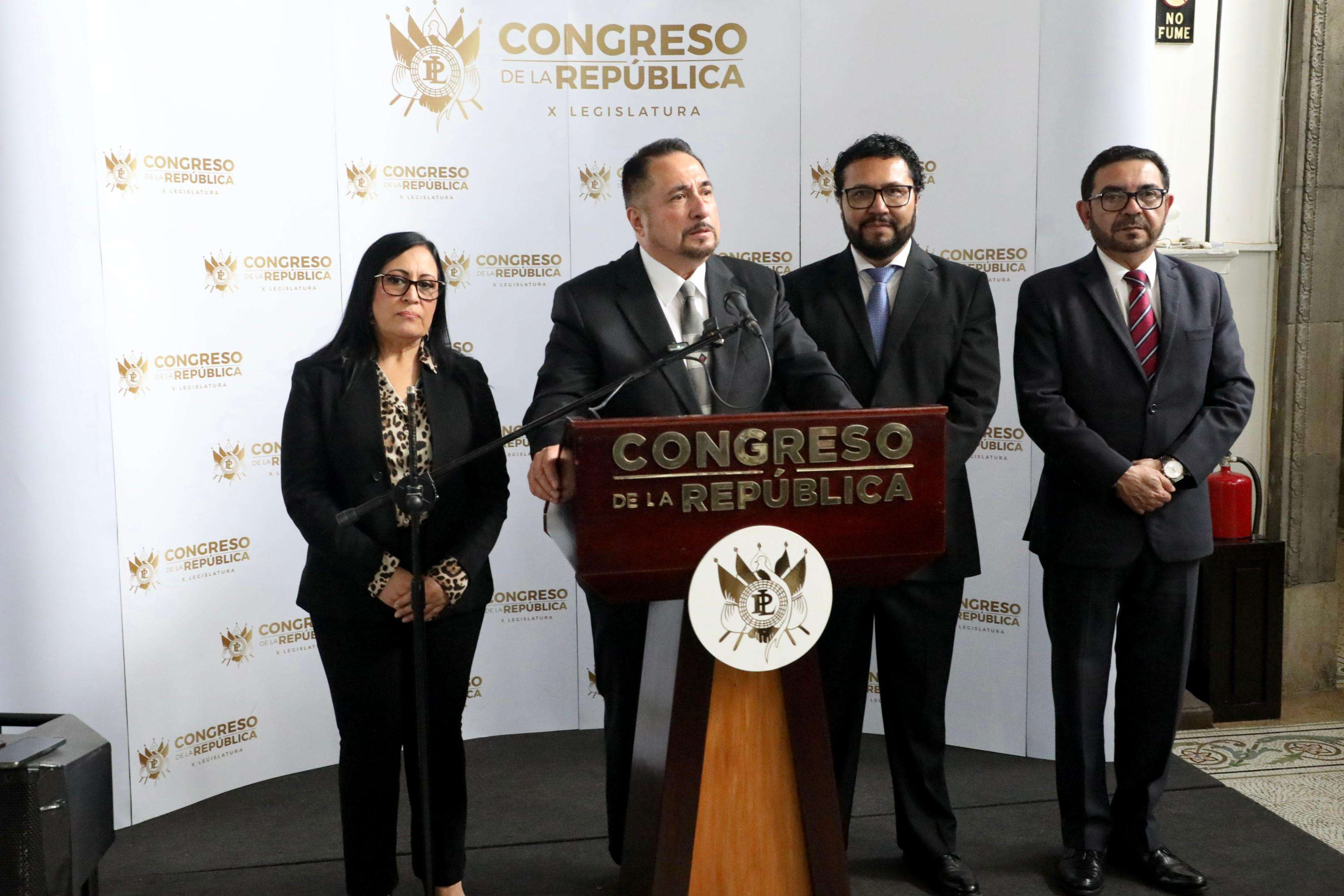 ¿Y si trabajar desde casa también ayudara al medio ambiente? Congreso propone ley para reducir el uso de vehículos