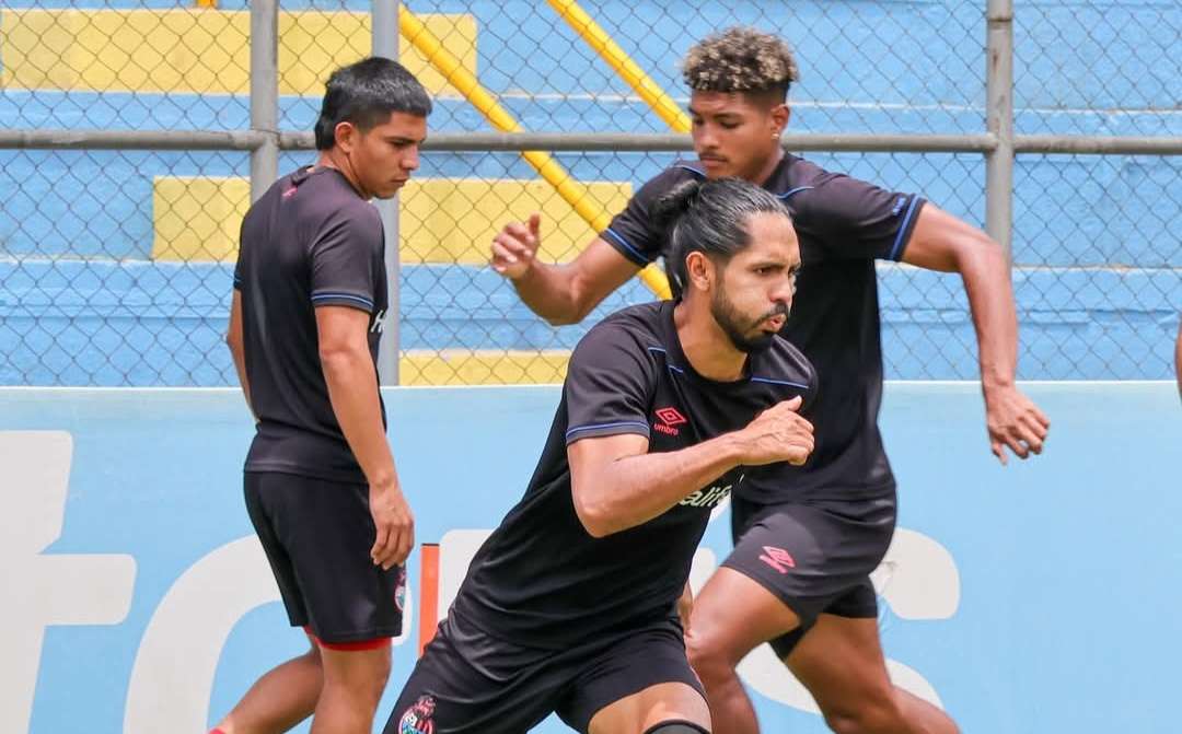 Estas son las convocatorias de Municipal y Antigua para la gran final