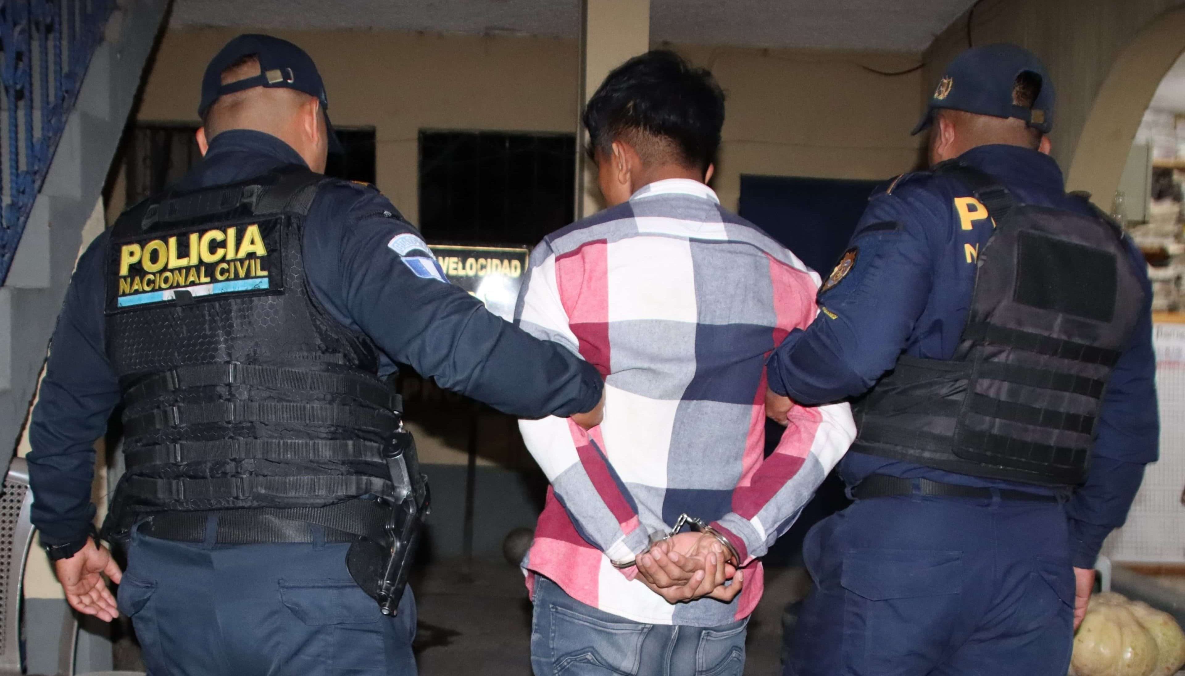 Llegó como comprador, pero salió esposado ¡Esto ocurrió en Chimaltenango!