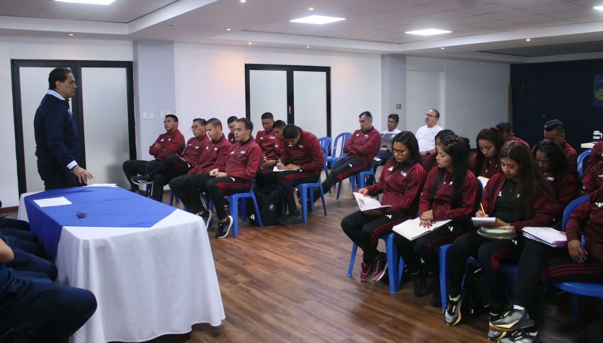 Felipe Ramos Rizo toma el mando del arbitraje guatemalteco