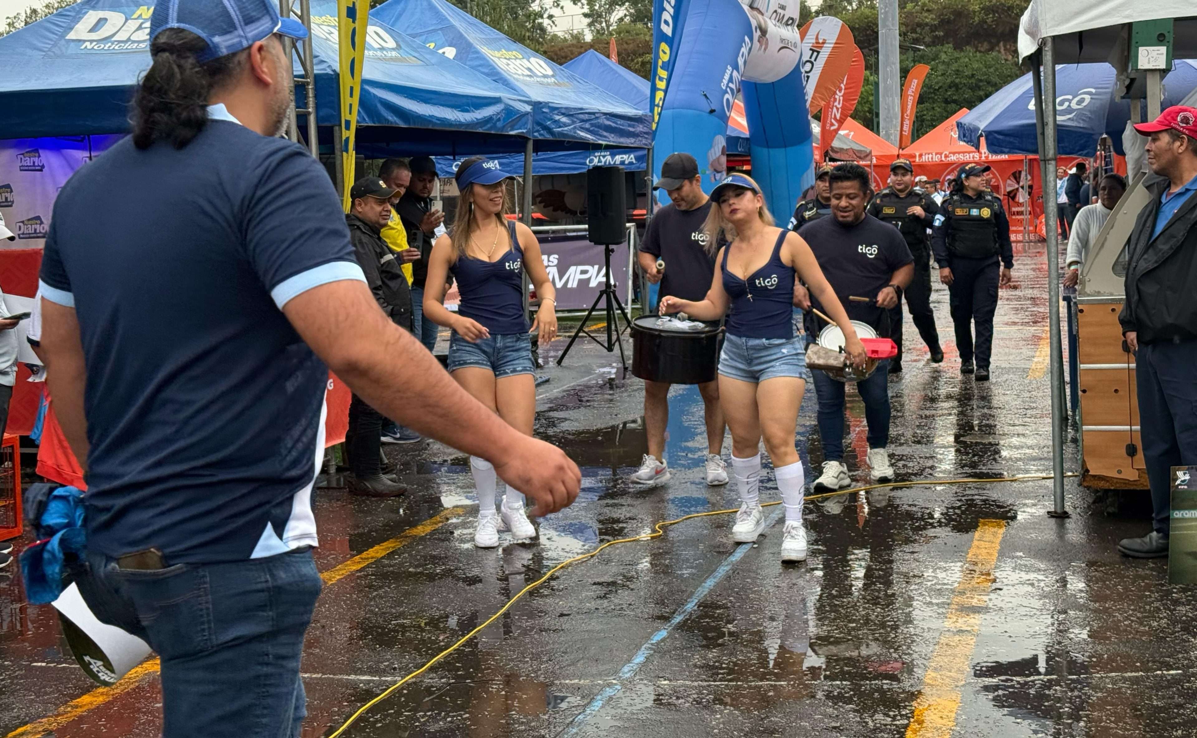 EN IMÁGENES | Así está el ambiente en la ‘Zona Chapina’ previo al Guatemala vs Dominicana