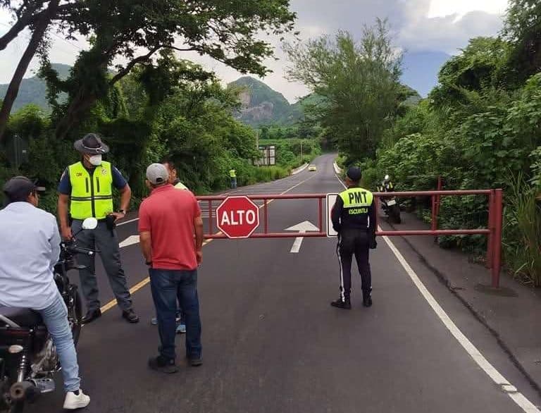 Paso cerrado por erupción del volcán de Fuego ¡Toma nota de las rutas alternas!