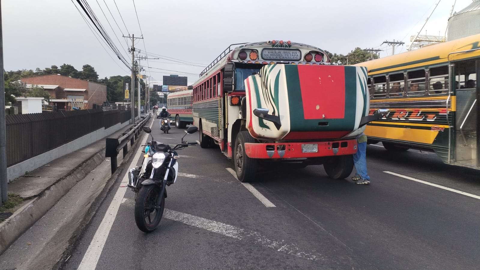 Bus averiado subida de Villalobos