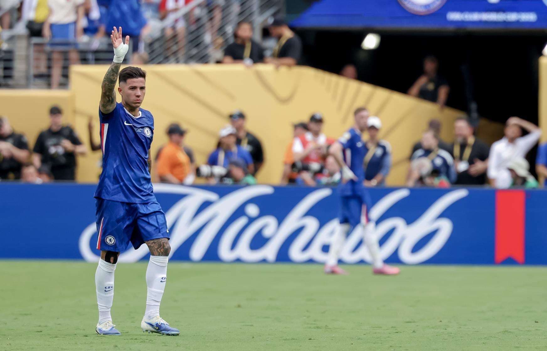 Enzo Fernández se corona como doble campeón mundial y alarga su idilio con las finales