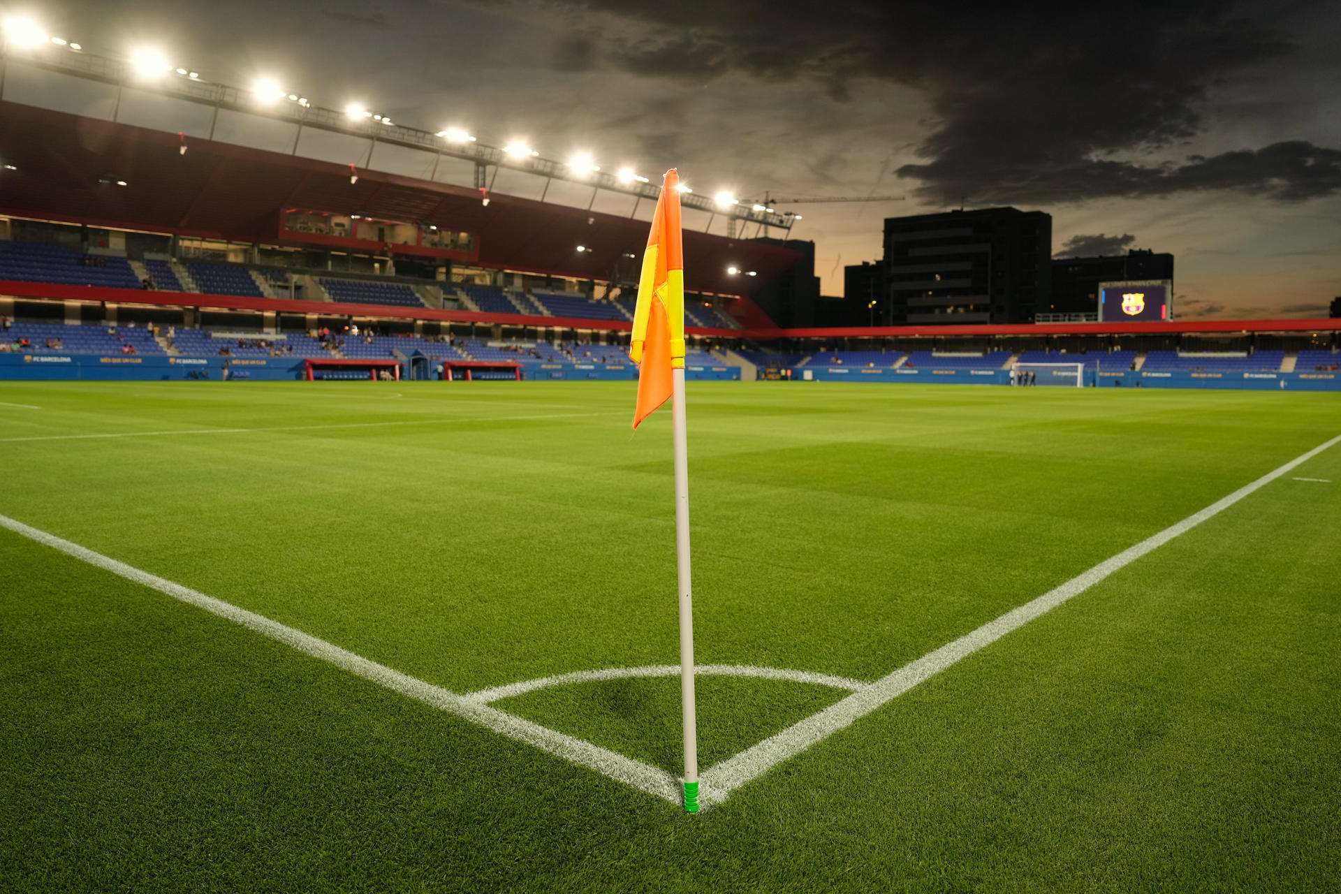 El Barça traslada el Gamper al Johan Cruyff al no obtener la licencia para reabrir el Camp Nou