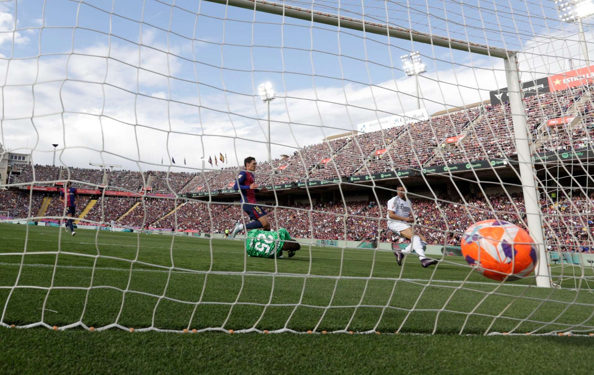 Dónde jugará el Barcelona la próxima temporada si no está listo el Camp Nou