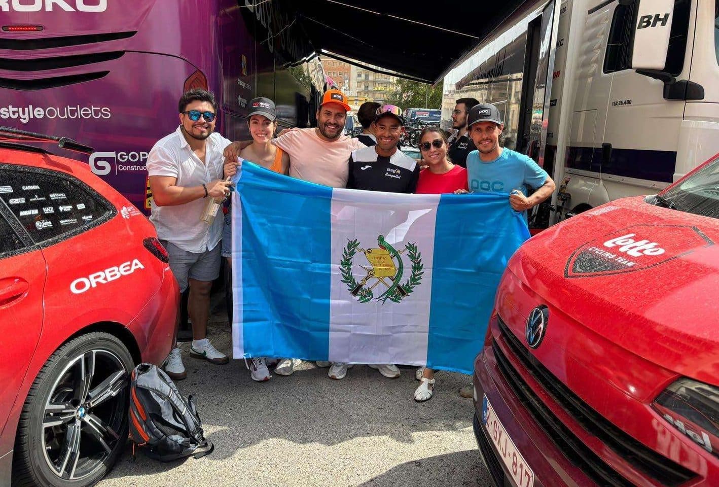 Apoyo a Sergio Chumil.