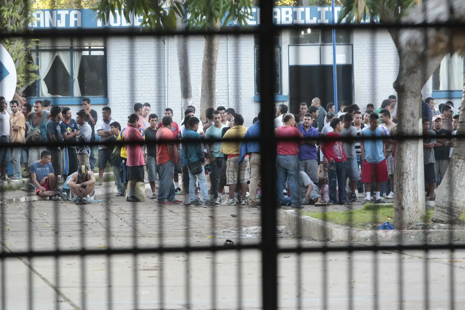 ¿Qué tan lejos está dispuesto el Estado a llegar para frenar la criminalidad en los penales?