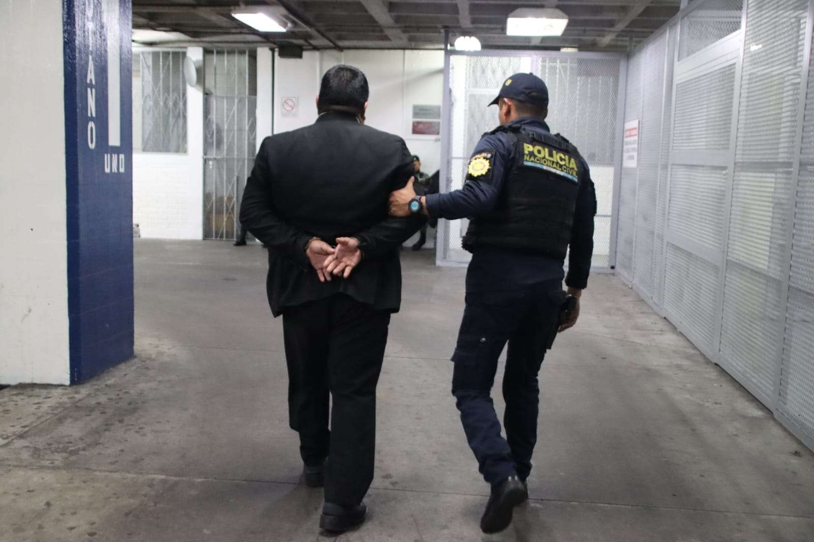 Guardia de banco capturado tras herir a una persona en zona 5