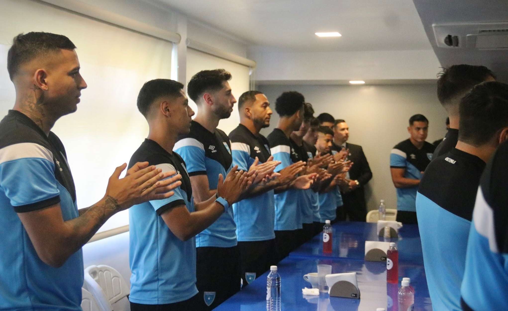 ¿Cuándo inician los entrenos de la Selección Nacional para enfrentar a Surinam y El Salvador?