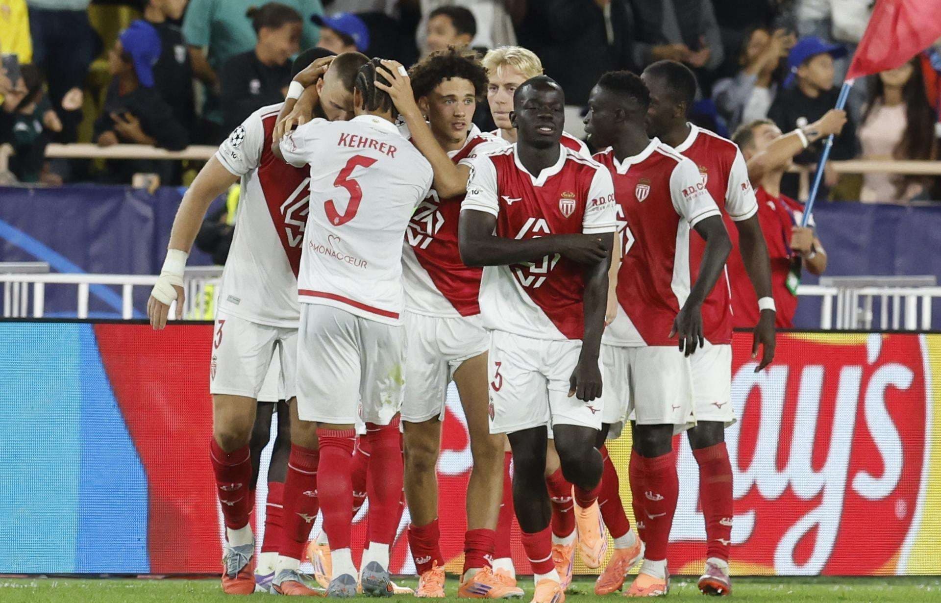 El jugador del As Mónaco Eric Dier celebra el 2-2 durante el partido de la UEFA Champions League que han jugado AS Monaco y Manchester City, en Mónaco. EFE/EPA/SEBASTIEN NOGIER