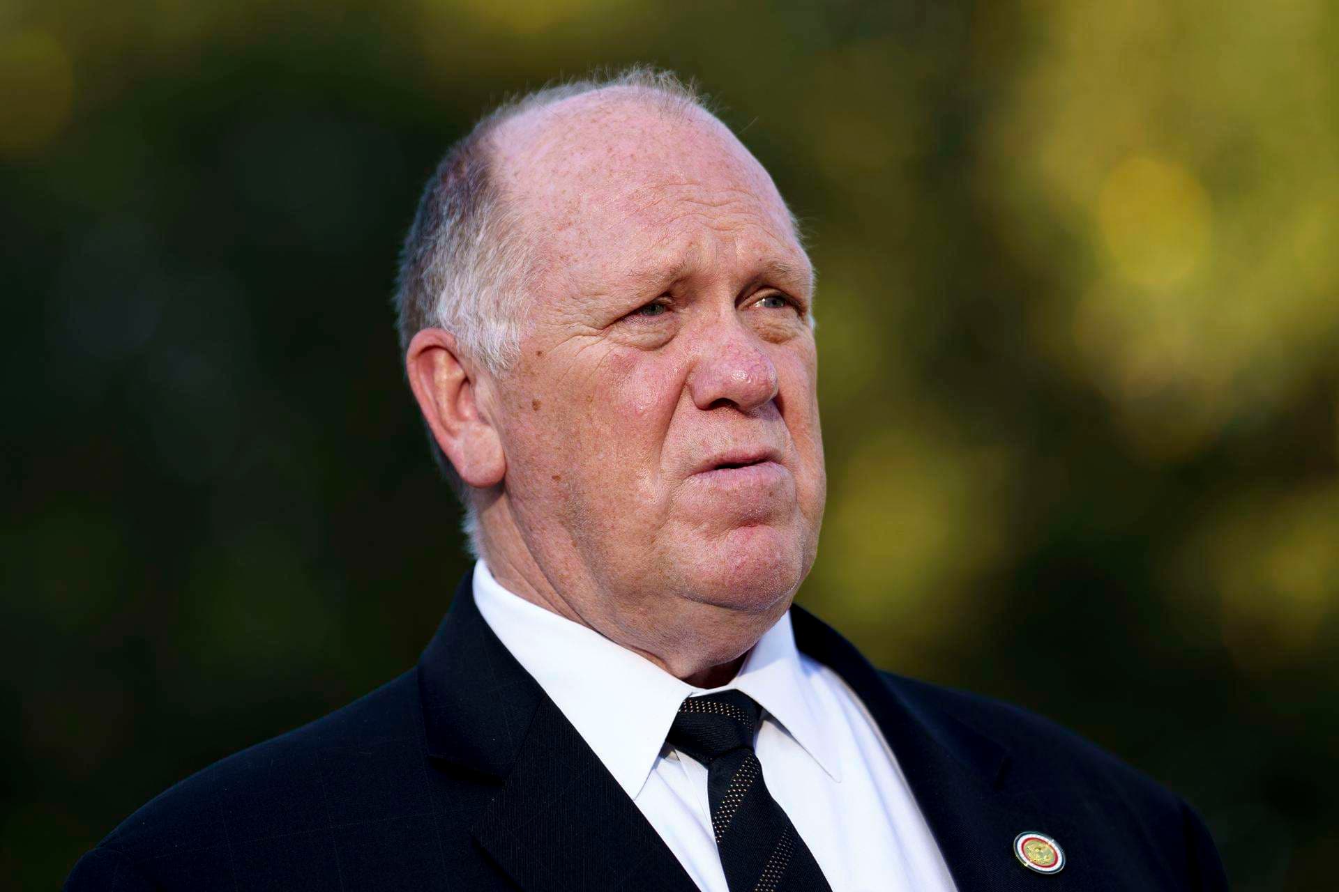 ONG exige investigar al 'zar de la frontera' de EE.UU. por presunto soborno y contratos