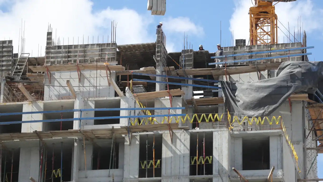 ¿Licencias más rápidas y transparentes? El plan del MARN tras el veto presidencial