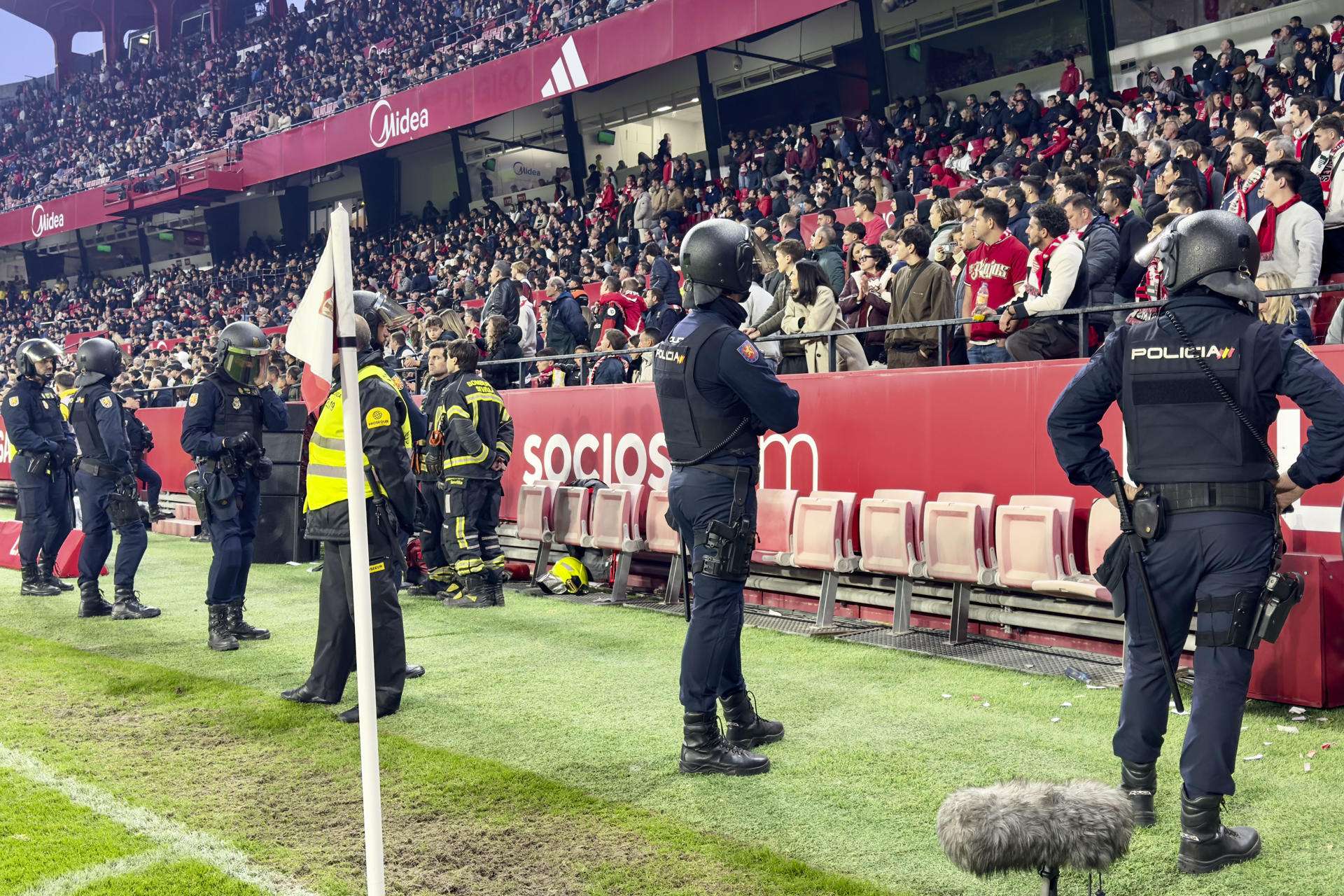 La Comisión Antiviolencia propone el cierre del estadio del Sevilla durante un mes