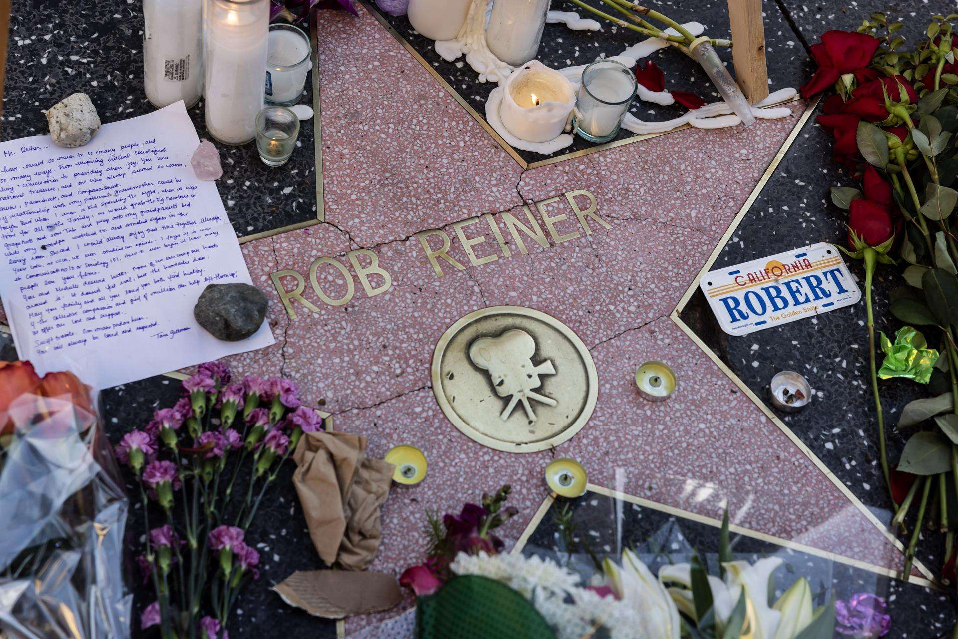 Hijo de Rob y Michele Reiner afrontará dos cargos por homicidio y posible pena de muerte