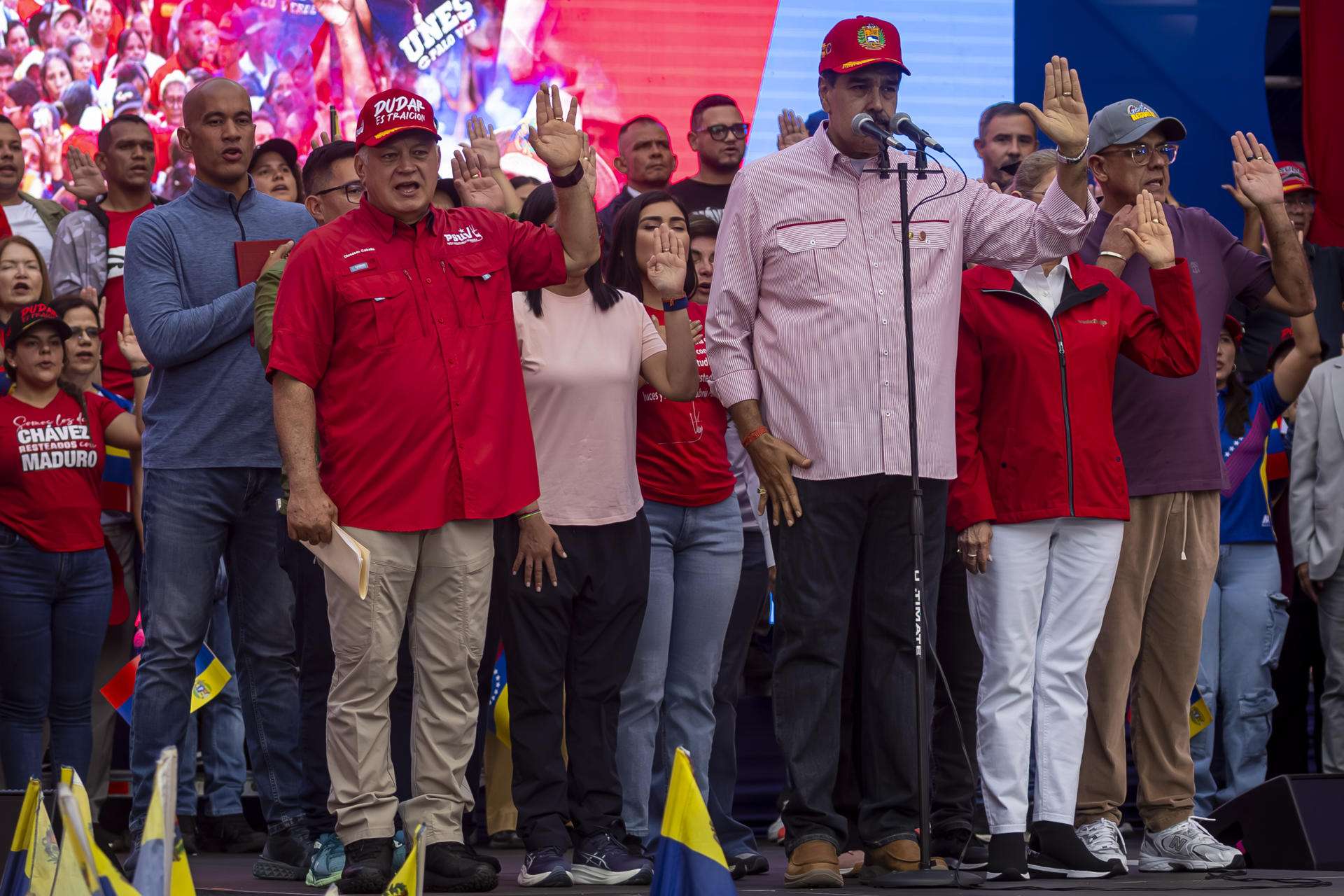El nuevo buró político de Venezuela: los chavistas que acompañan a Maduro frente a EEUU