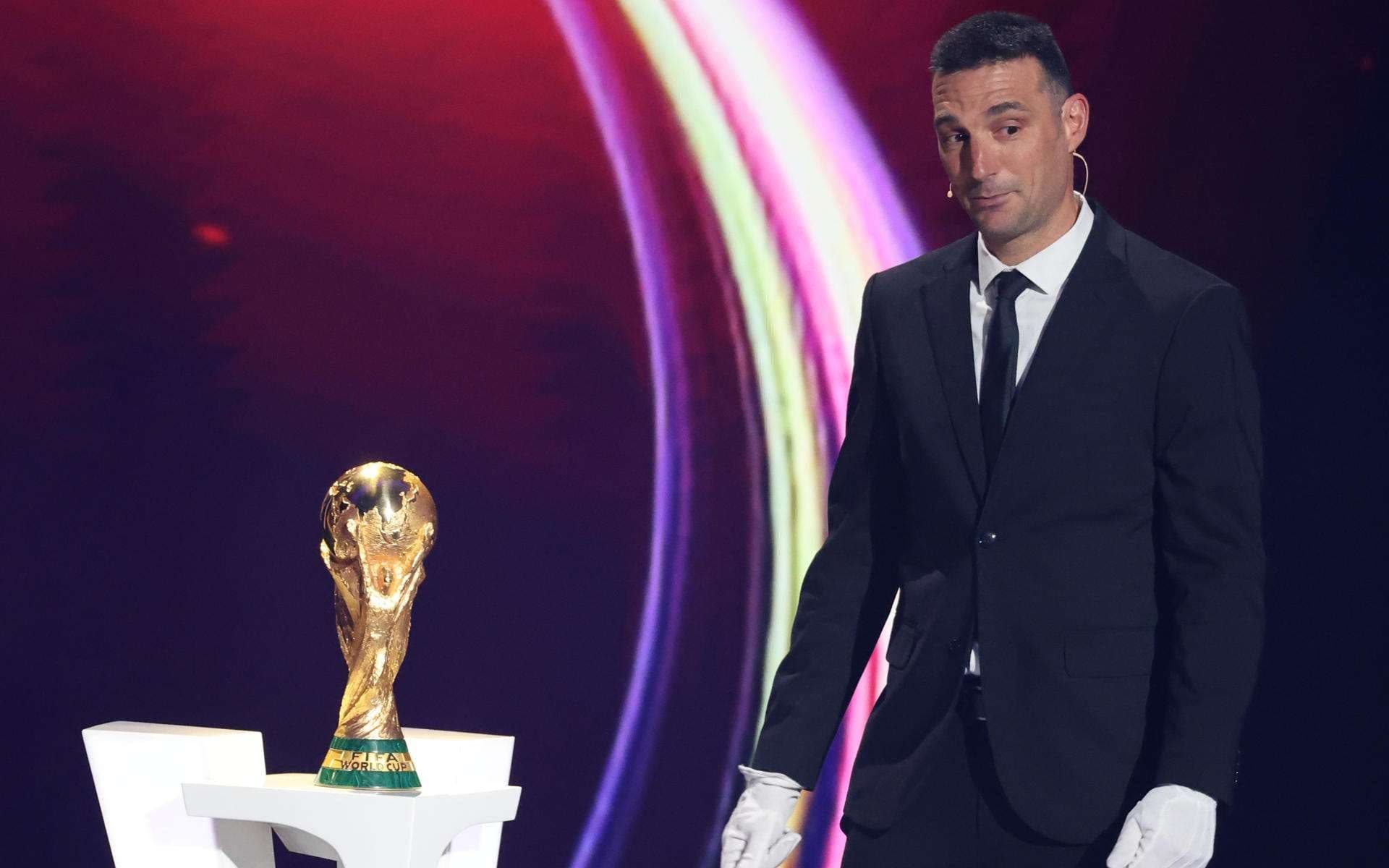 El seleccionador de Argentina, Lionel Scaloni, participa en el sorteo del Mundial de Fútbol FIFA 2026. EFE/ Octavio Guzmán