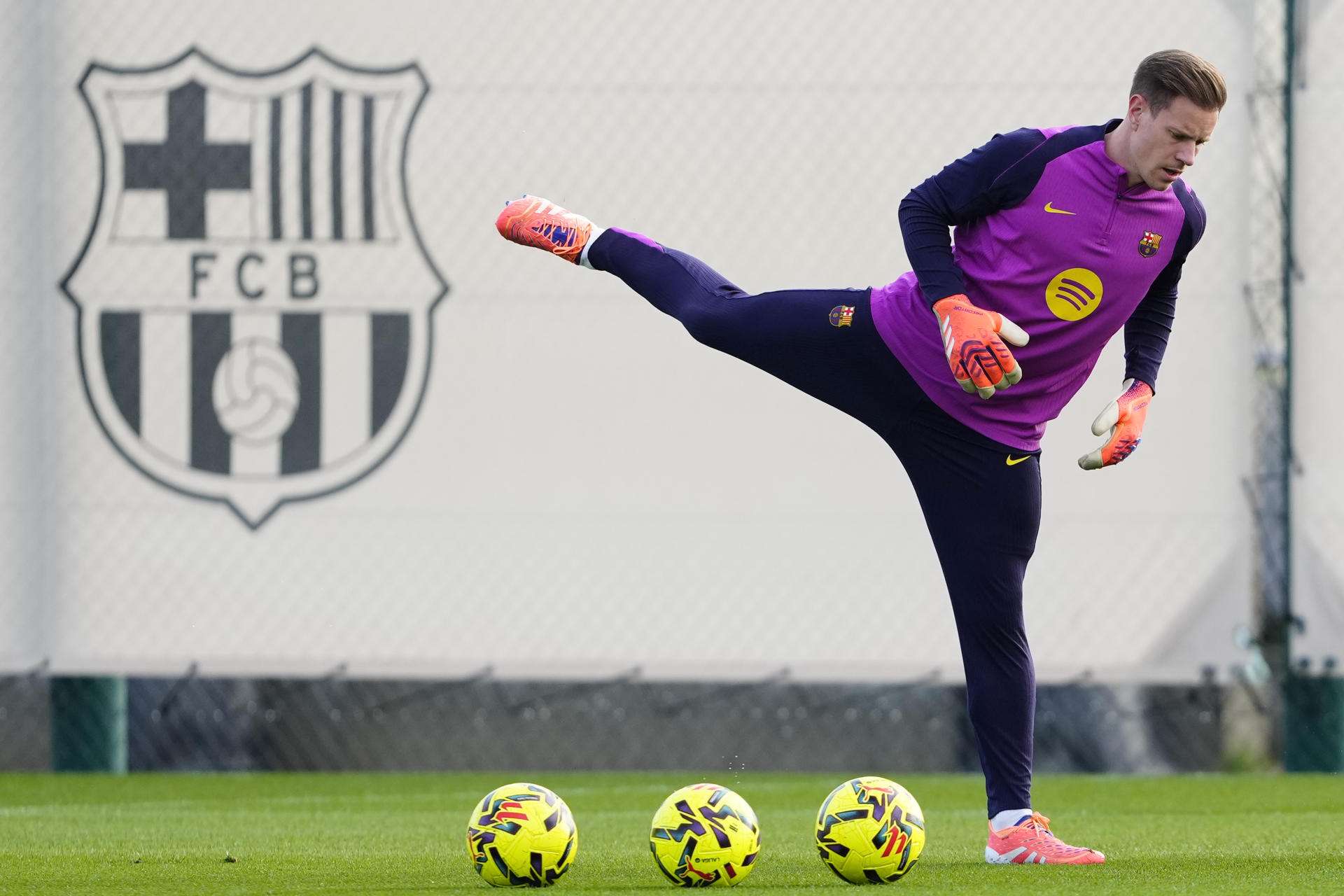 La nueva lesión de Ter Stegen vuelve a comprometer su futuro en el Mundial