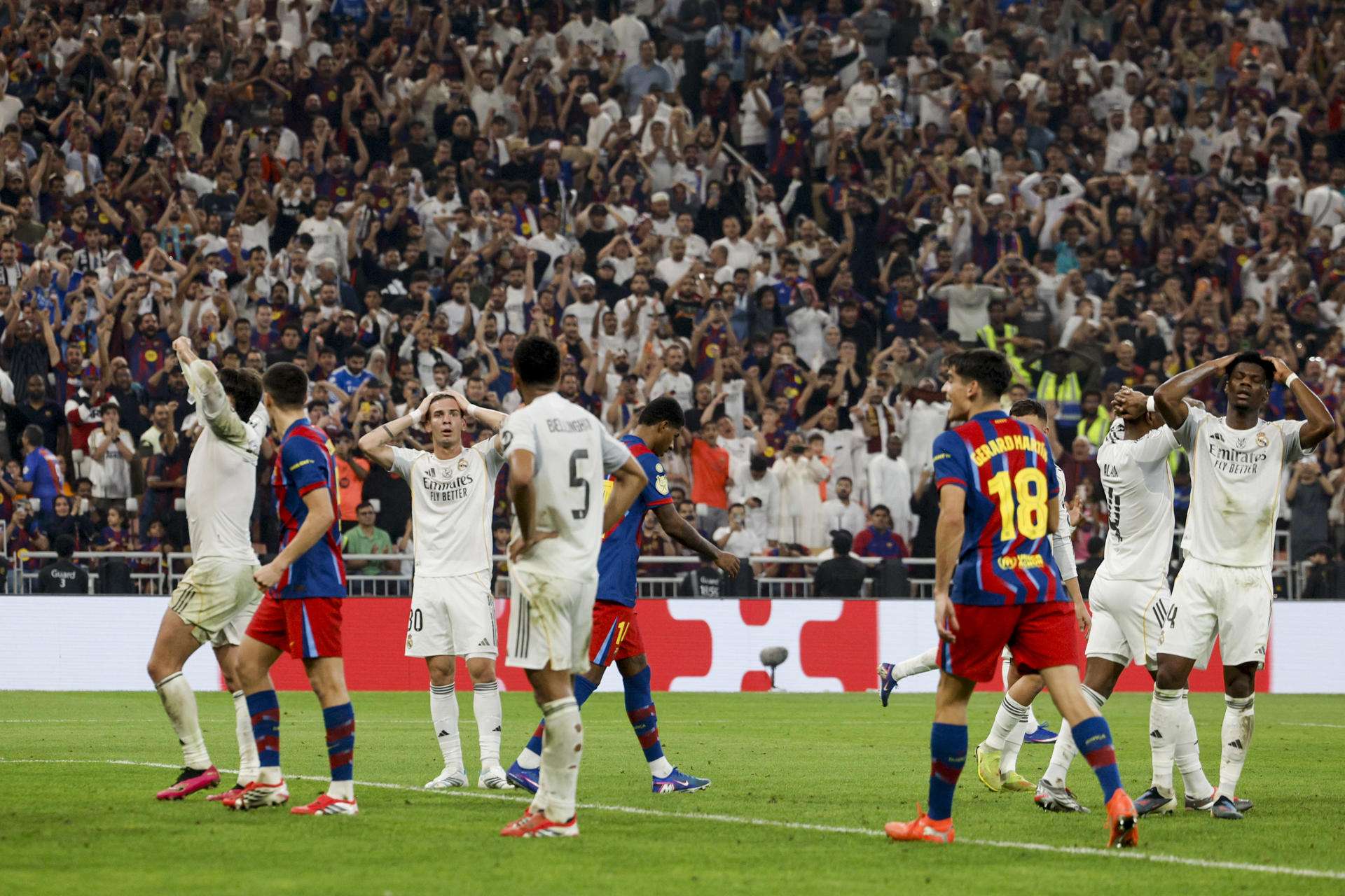 El Barça gana con lógica un Clásico más equilibrado de lo previsto