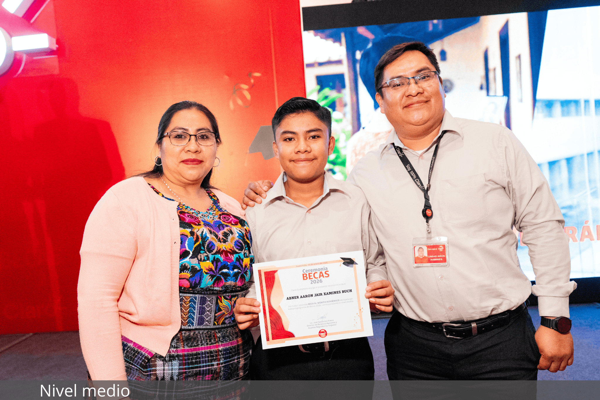 Claro fortalece la Educación en Guatemala con su Programa de Becas Escolares