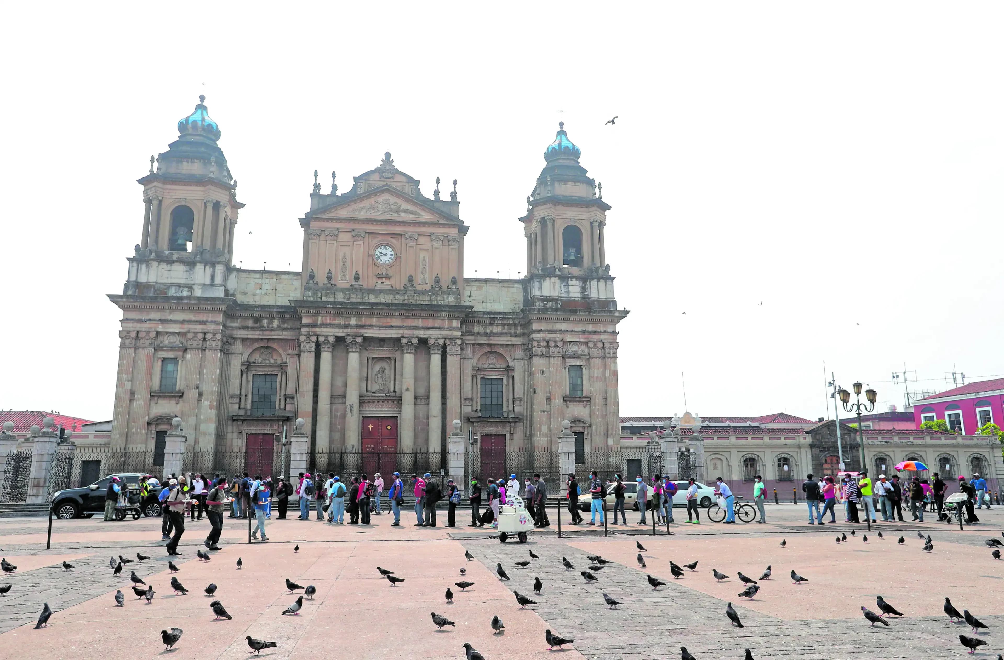 Arzobispado suspende misas vespertinas tras jornada marcada por violencia en Guatemala