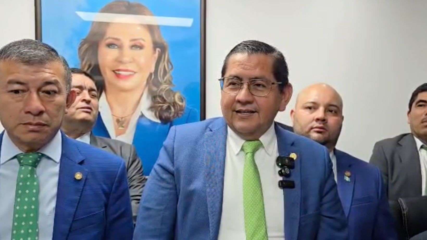 Castillo rechaza denuncias del oficialismo y exige cuentas por fugas carcelarias