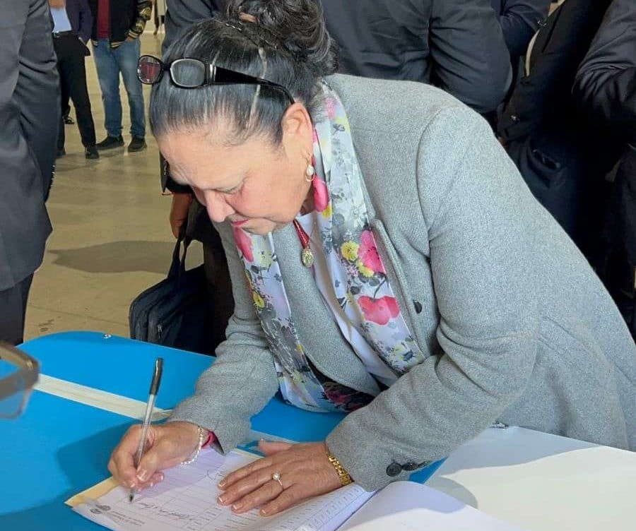 Consuelo Porras acude a centro de votación durante elecciones del CANG