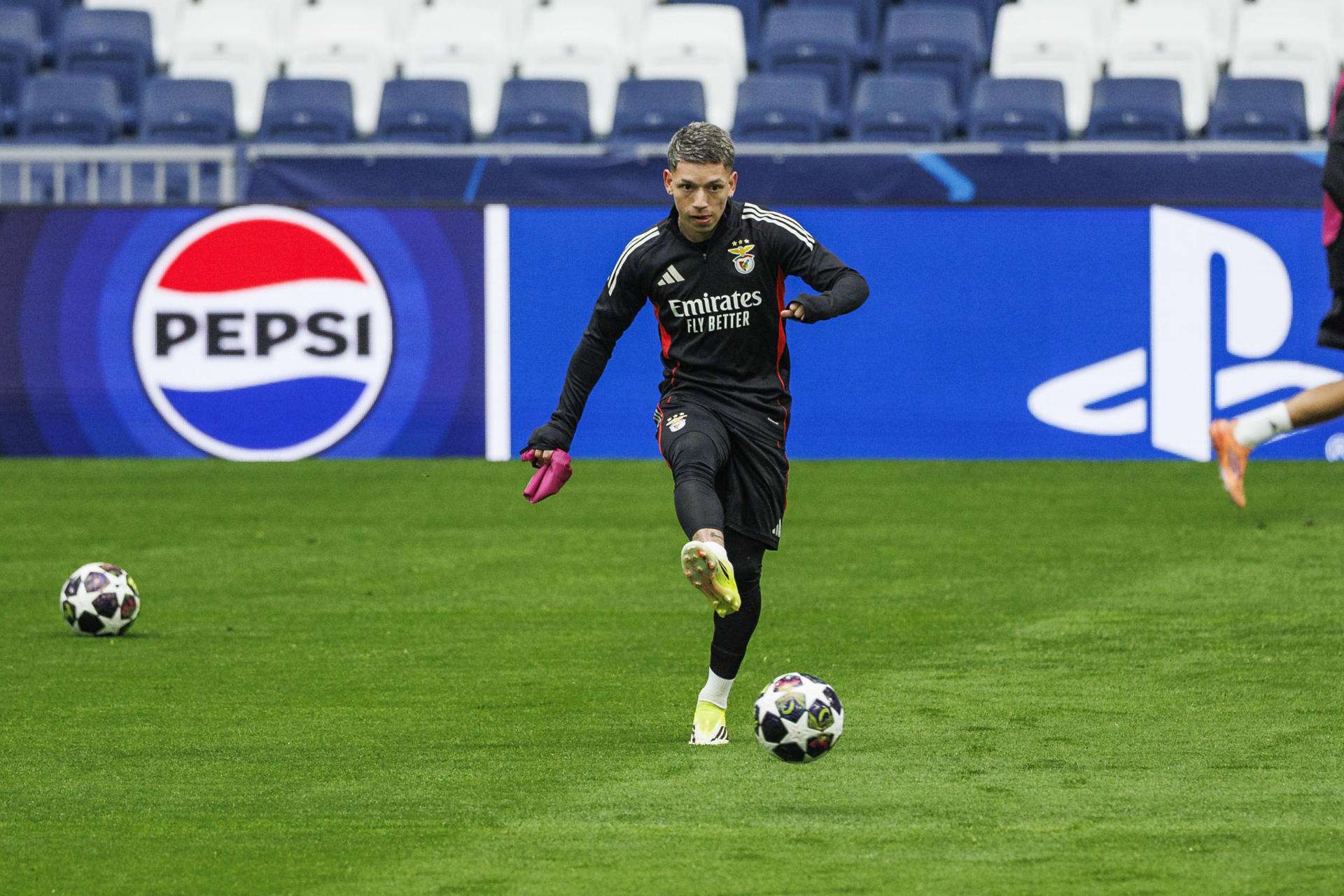 UEFA rechaza apelación del Benfica y mantiene suspensión provisional a Prestianni