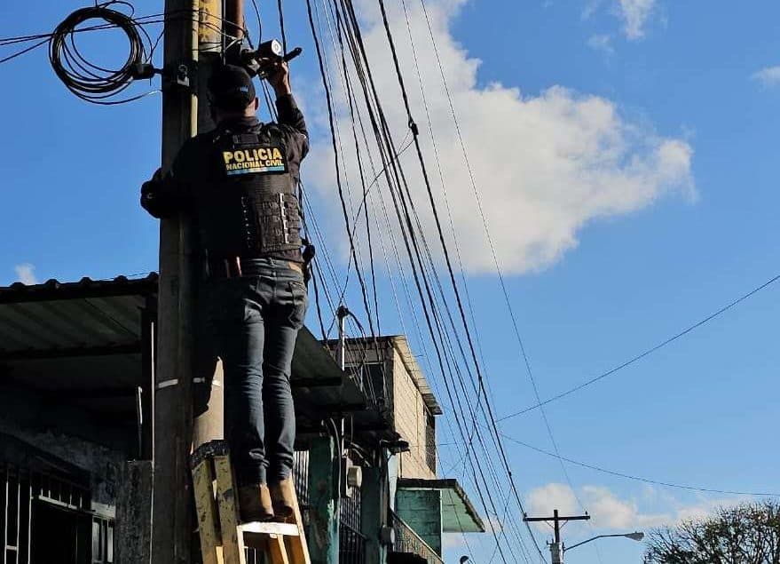 Operativo en San Rafael II: desmantelan videovigilancia ilegal de mareros